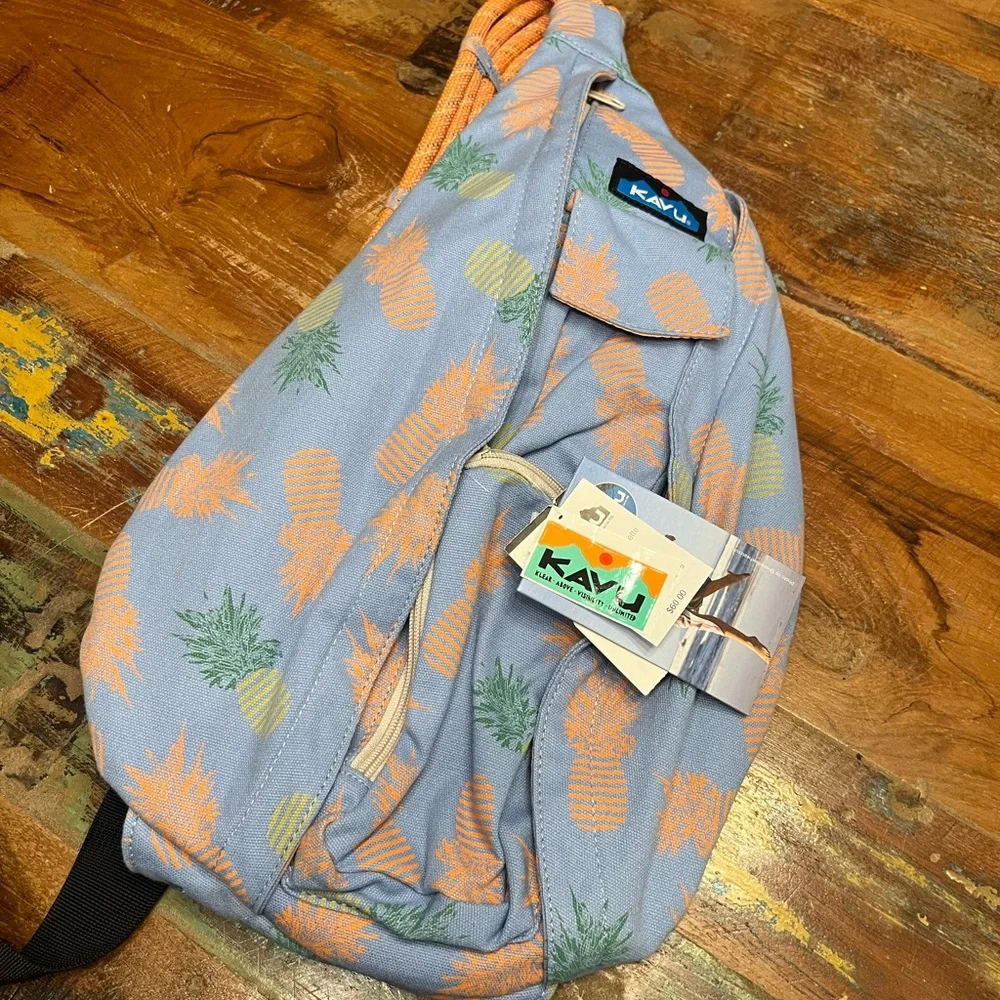 NWT Kavu Rope Bag-Pineapple Pirouette